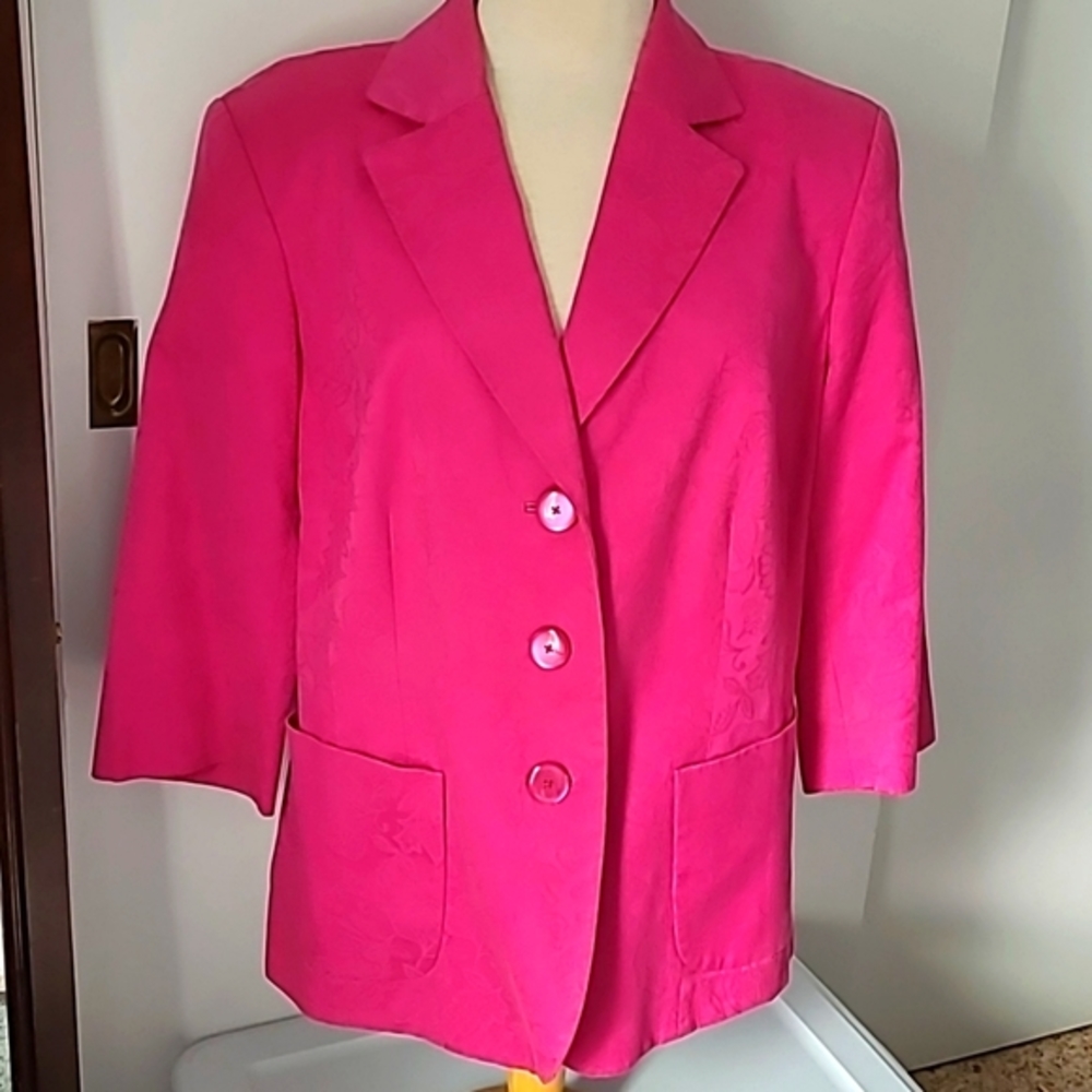 Jacket. Dana Buckman